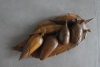 Joli Plateau Feuille avec Fruits en Bois SENEGAL L. 40,5 cm., Antiek en Kunst, Kunst | Beelden en Houtsnijwerken, Ophalen