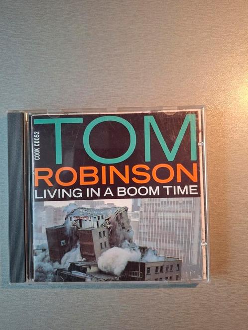 Cd. Tom Robinson. Living in a boom Time. (Live, Acoustic)., Cd's en Dvd's, Cd's | Pop, Gebruikt, Ophalen of Verzenden