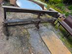 Ancien banc d église bon état bois dur, Antiquités & Art, Enlèvement ou Envoi
