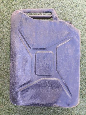 Jerry can anglais 1944 VM WW2, Enlèvement