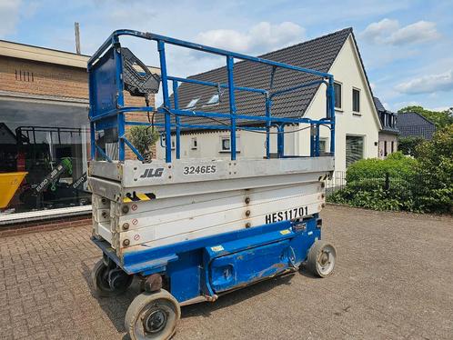 JLG 12 m hoogwerker jlg (bj 2006), Zakelijke goederen, Machines en Bouw | Liften, Steigers en Ladders
