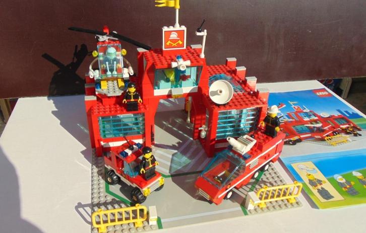 Lego 6389 Fire Control Center, Classic Town brandweerkazerne, Kinderen en Baby's, Speelgoed | Duplo en Lego, Gebruikt, Lego, Complete set