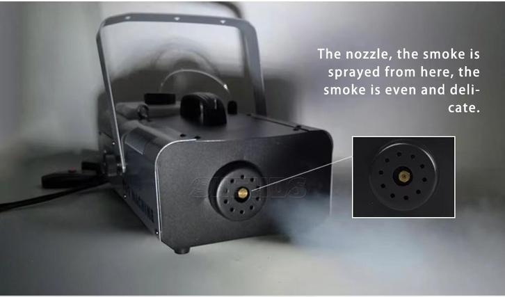 FIRST CLASS ROOKMACHINE 3000W MET VASTE EN DRAADLOZE, Contacten en Berichten, Muziek maken en Bandleden