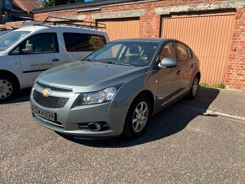 Chevrolet Cruze, Auto's, Chevrolet, Particulier, Cruze, Airconditioning, Navigatiesysteem, Diesel, Euro 5, Dealer onderhouden