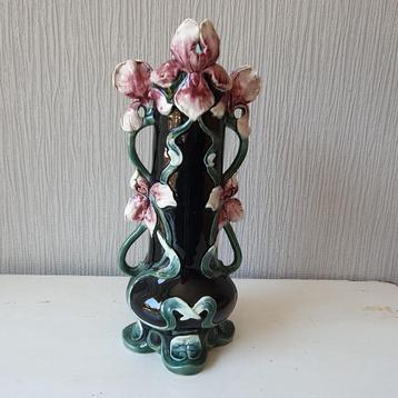 Vaas art nouveau 30cm  decor iris beschikbaar voor biedingen