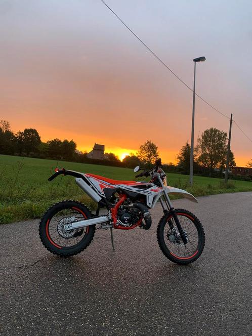 Beta RR50 enduro 2022, Fietsen en Brommers, Brommers | Crossbrommers, Zo goed als nieuw, Overige merken, Ophalen of Verzenden