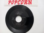 ROGER DOUGLAS. DERTIEN STAPPEN. POPCORN US 45T, Ophalen of Verzenden, Zo goed als nieuw