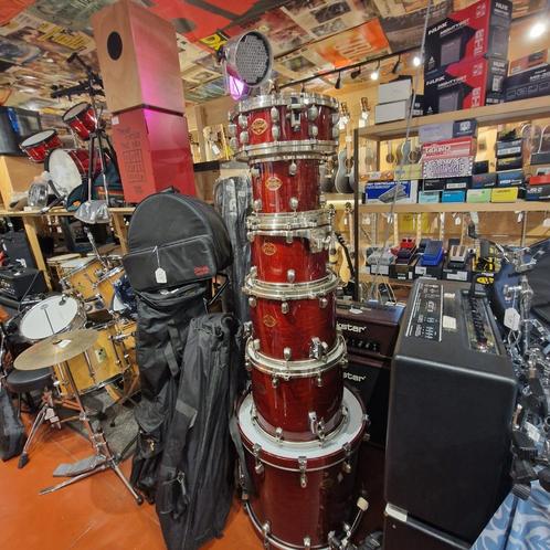 Tama Starclassic Maple 6-delig + hardware + hardwarezak, Muziek en Instrumenten, Drumstellen en Slagwerk, Gebruikt, Tama, Ophalen