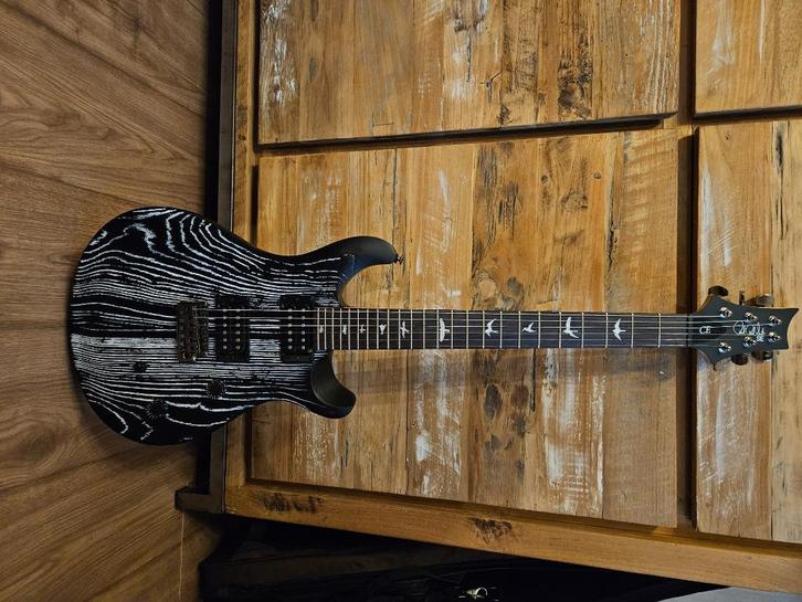 PRS SE Swamp Ash CE 24 Sandblasted Limited Edition white, Muziek en Instrumenten, Snaarinstrumenten | Gitaren | Elektrisch, Zo goed als nieuw