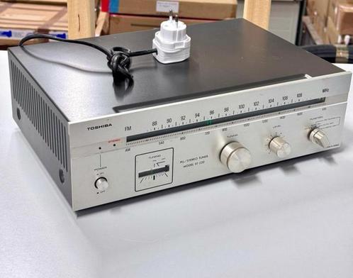 TOSHIBA ST-220 ST220 vintage stereo am-fm tuner pll japan, Audio, Tv en Foto, Tuners, Zo goed als nieuw, Ophalen of Verzenden