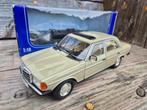 Mercedes Benz 230 E Revell 1:18, Hobby & Loisirs créatifs, Voitures miniatures | 1:18, Enlèvement ou Envoi, Neuf, Voiture, Revell