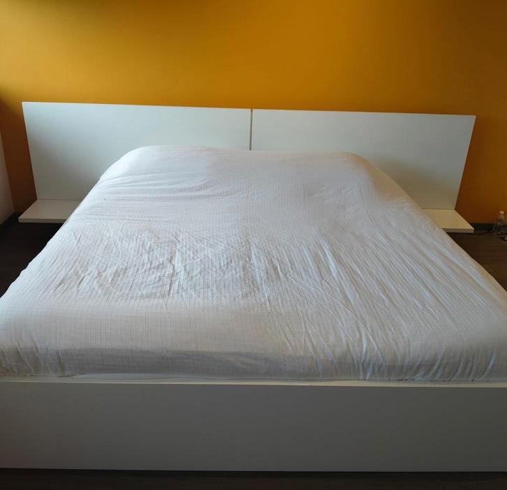 Tweepersoonsbed + matrassen en lattenbodems, Huis en Inrichting, Slaapkamer | Bedden, Verstelbaar, Ophalen