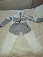 Ensemble nike taille m, Enlèvement, Blanc