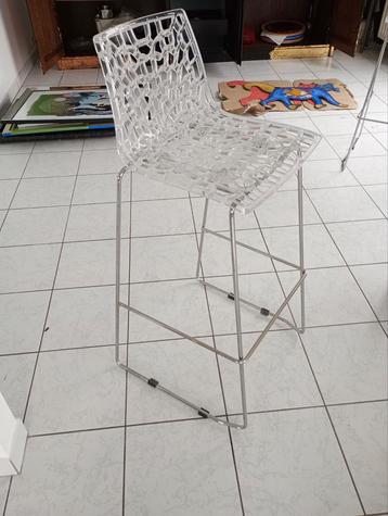 2 zeer mooie Kartell barstoelen beschikbaar voor biedingen