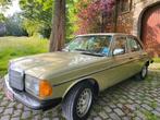 Mercedes-Benz 230 E W123 de 1982 147000km, Autos, Oldtimers & Ancêtres, 5 places, Vert, Berline, 4 portes