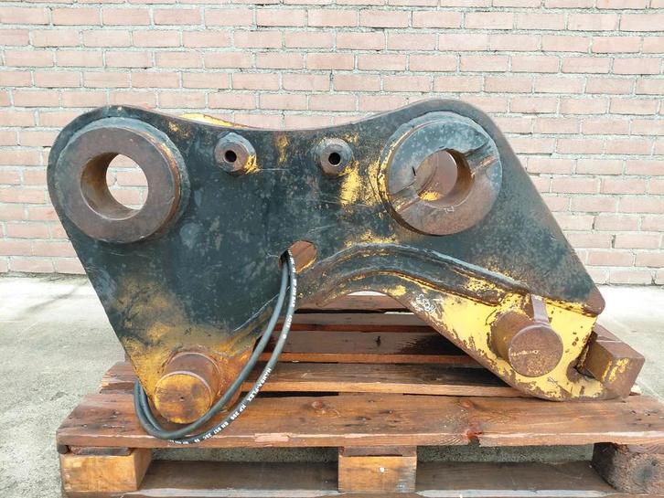 Verachtert CW55S quick coupler /110/100mm pins Cat 345 349 3, Articles professionnels, Machines & Construction | Pièces