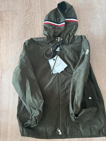 Moncler windrunner beschikbaar voor biedingen