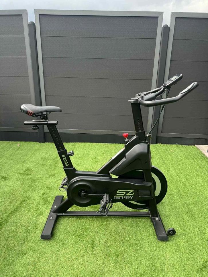 Hometrainer/fiets in nieuwstaat!, Sport en Fitness, Fitnessapparatuur, Zo goed als nieuw, Hometrainer, Benen, Buik, Metaal, Ophalen