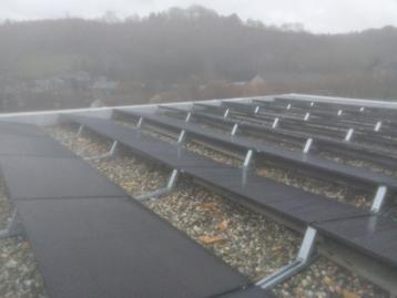 FOTOVOLTAÏEK beschikbaar voor biedingen