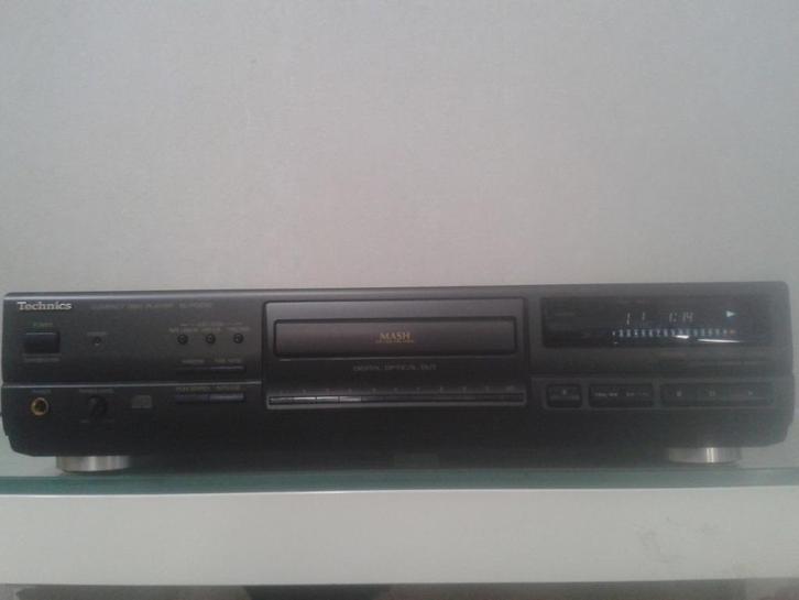 Technics SL-PG590 CD-speler "GERESERVEERD voor Stephane", Audio, Tv en Foto, Cd-spelers, Technics, Ophalen of Verzenden