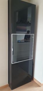 Armoire haute BESTA 3 portes noir brillant et vitrée, Huis en Inrichting, Kasten | Wandmeubels, Ophalen, Glas, Minder dan 150 cm