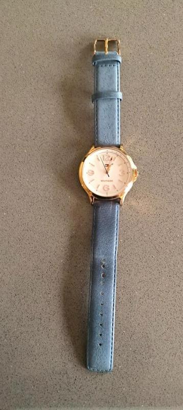 Casual chic dameshorloge Hilfiger beschikbaar voor biedingen