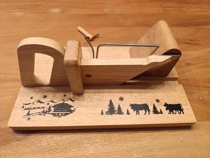 Houten worstsnijder, Huis en Inrichting, Keuken | Keukenbenodigdheden, Zo goed als nieuw, Ophalen