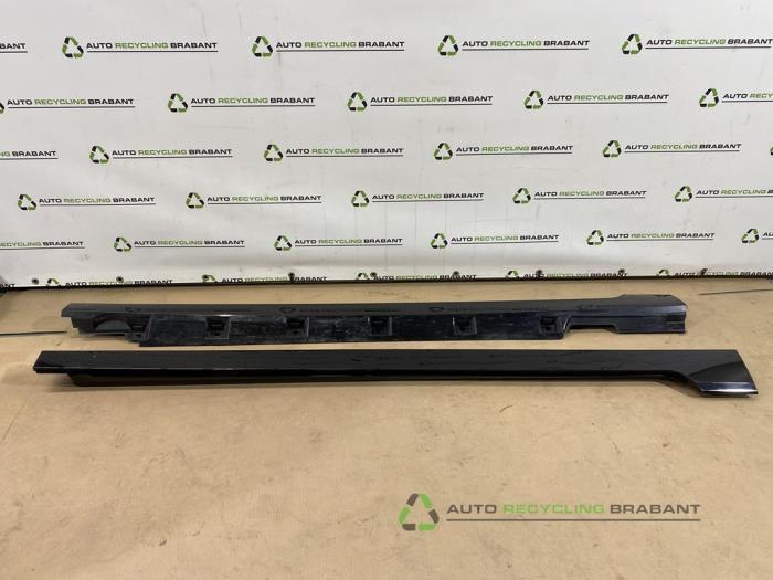 Jupe gauche d'un Volkswagen Passat, Autos : Pièces & Accessoires, Carrosserie & Tôlerie, Utilisé, 3 mois de garantie, Enlèvement ou Envoi