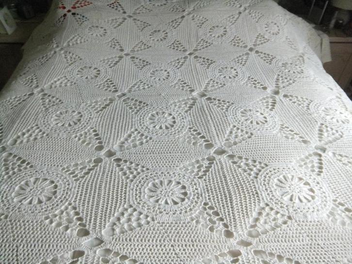 gehaakte bedsprei, Maison & Meubles, Chambre à coucher | Linge de lit, Utilisé, Autres types, Deux personnes, Blanc, Enlèvement