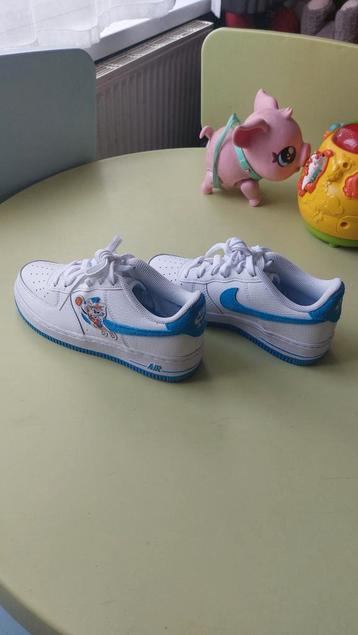 Nike Air Force 1 Space Jam - Bugs Bunny beschikbaar voor biedingen