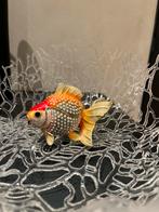 Pillendoosje of juwelendoosje, Enlèvement