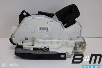 Portierslot links voor Skoda Fabia 3 Combi 6V1837015A beschikbaar voor biedingen