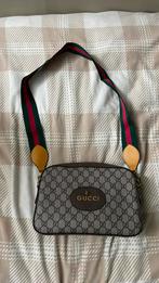 Gucci boekentas, Handtassen en Accessoires, Ophalen