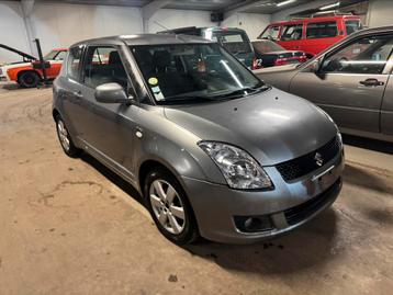 Suzuki SWIFT 1.3d airco euro5 2010 231000km contrôle ok, Autos, Euro 5, Achat, Entreprise, Boîte manuelle