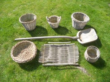 Rotan - rieten (tuin/terras/veranda) mand/plantenbak M beschikbaar voor biedingen