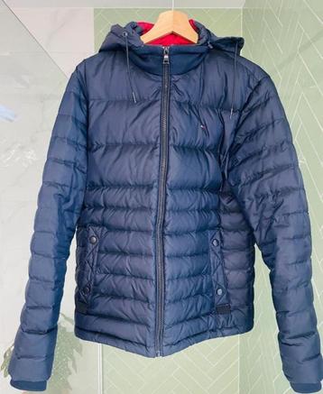 Winterjas Tommy Hilfiger disponible aux enchères