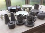 Servies Serax 53 stuks, Ophalen, Zo goed als nieuw, Effen, Compleet servies