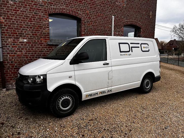 VW Transporter T5, Autos, Camionnettes & Utilitaires, Particulier, ABS, Airbags, Air conditionné, Bluetooth, Ordinateur de bord