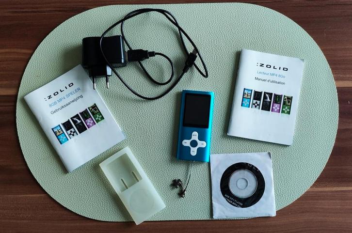 Zolid 8gb MP4 speler (Defekt voor handige Harry), Audio, Tv en Foto, Mp4-spelers, Niet werkend, 2 tot 10 GB, Overige merken, Met radio