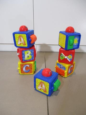 Activiteitenkubussen Fisher Price beschikbaar voor biedingen