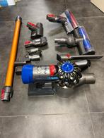 Dyson V8 absolute + accessoires + nieuwe accu, Elektronische apparatuur, Stofzuigers, Ophalen, Gebruikt, Stofzuiger