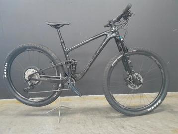 Giant NIEUWE Anthem Advanced Pro 29 2 M Black MTB 5399€ -- beschikbaar voor biedingen