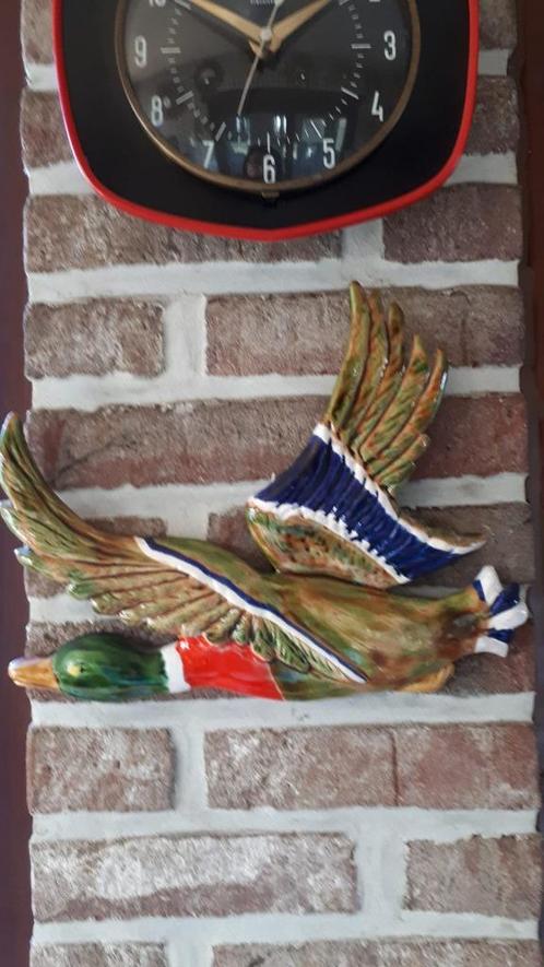 Vintage vliegende eend in kleurrijk keramiek uit België, Antiek en Kunst, Antiek | Keramiek en Aardewerk, Ophalen of Verzenden