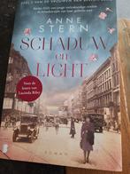 Anne Stern - Schaduw en licht, Boeken, Ophalen of Verzenden, Zo goed als nieuw, Anne Stern