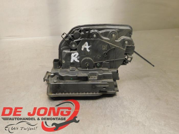 Deurslot Mechaniek 4Deurs rechts-achter van een BMW 2-Serie, Auto-onderdelen, Carrosserie, BMW, Gebruikt, 3 maanden garantie, Ophalen of Verzenden