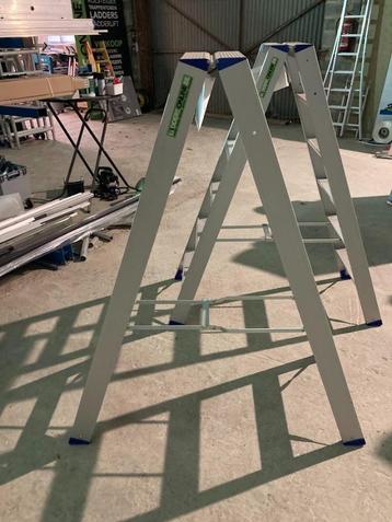 Trapladder beschikbaar voor biedingen