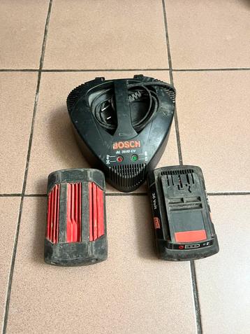 Bosch acculader met 2x accu's. beschikbaar voor biedingen