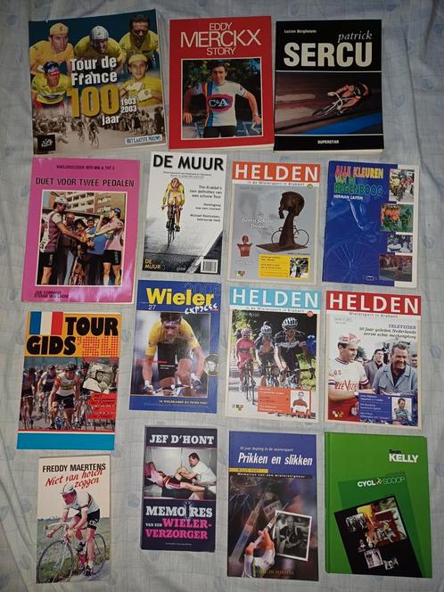 Lot van 40 boeken koers, Livres, Livres de sport, Comme neuf, Course à pied et Cyclisme, Enlèvement