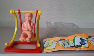 Jouet de Bazar - Baby in schommel (jaren '60)   beschikbaar voor biedingen