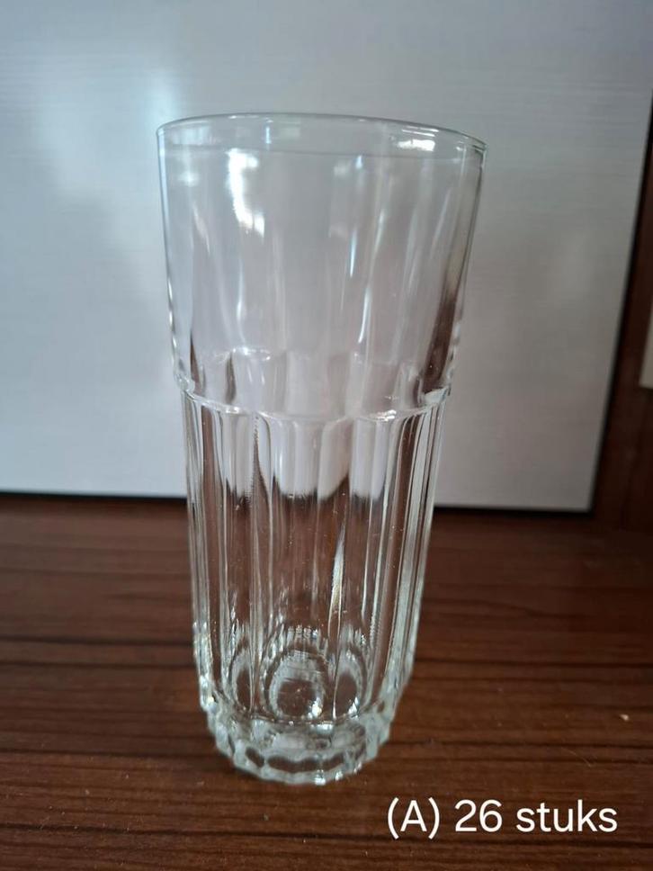Set van 26 retro water- en limonadeglazen, Verzamelen, Glas en Drinkglazen, Zo goed als nieuw, Waterglas, Ophalen of Verzenden